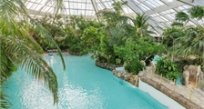 Wave pool at Center Parcs Les Bois-Francs