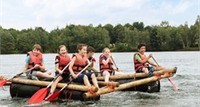 Raft building at Center Parcs Bispinger Heide