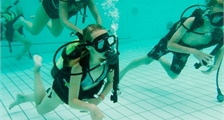 Kids Diving Introduction at Center Parcs Het Heijderbos