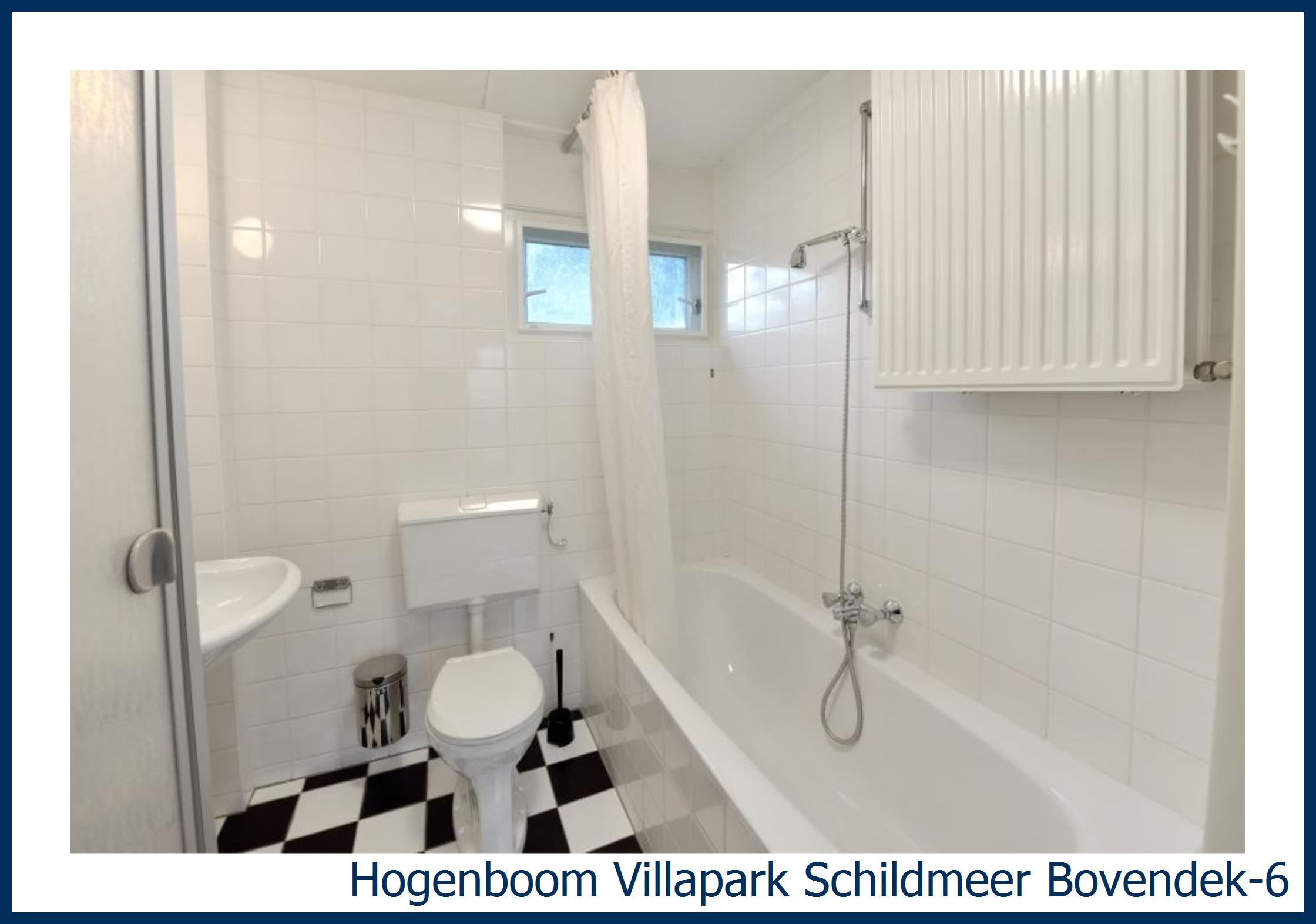 Bungalow Bovendek-6 at Villapark Schildmeer